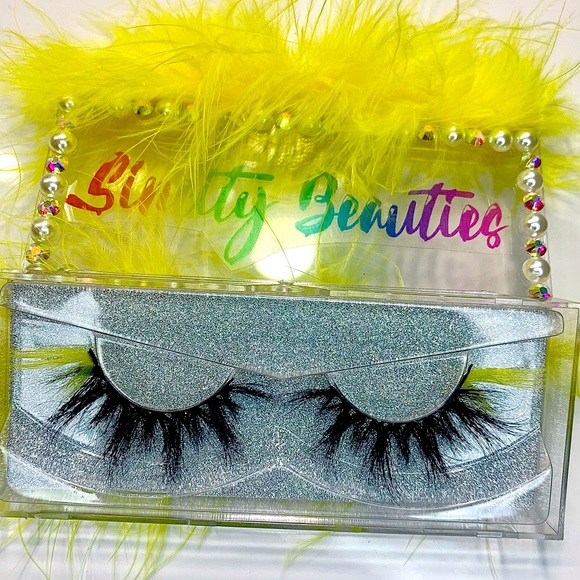 Yellow Mink Lashes - Picture 1 of 2